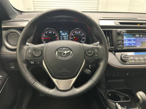 2017 Toyota RAV4 SE