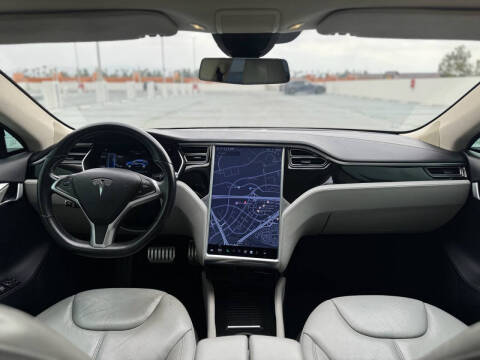 2015 Tesla Model S P85D