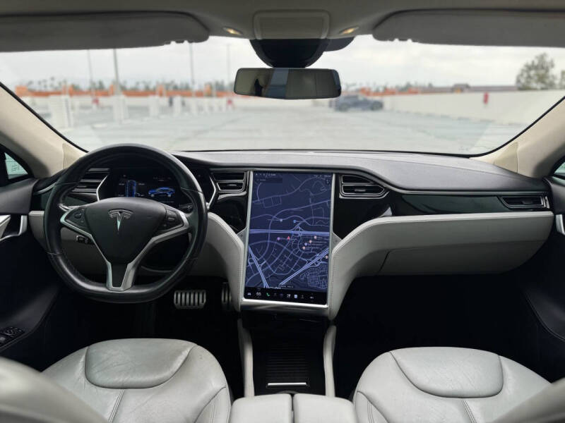 2015 Tesla Model S P85D
