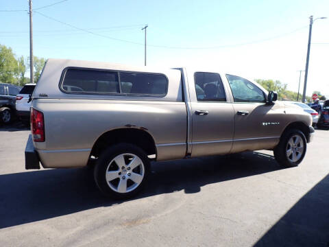 2004 Dodge Ram 1500 SLT