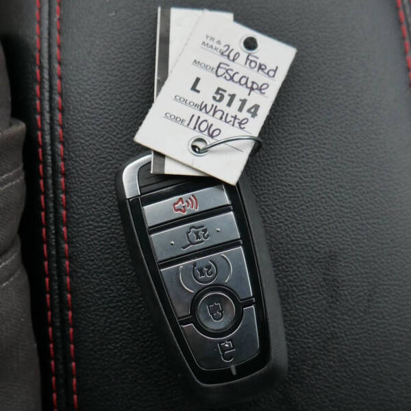 2026 Ford Escape Hybrid ST-Line Select