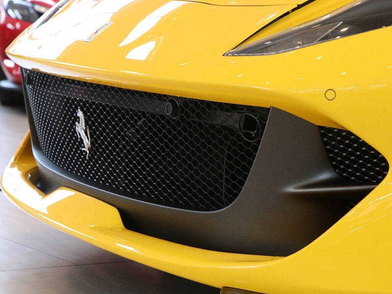 2021 Ferrari 812 GTS