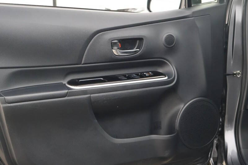 2015 Toyota Prius c Three