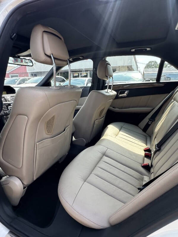 2011 Mercedes-Benz E-Class E 550 Luxury 4MATIC