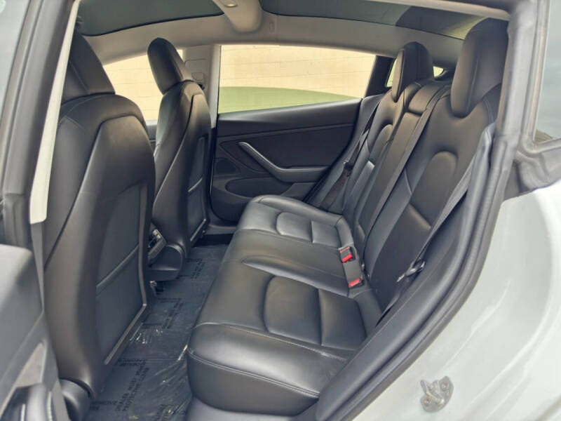 2019 Tesla Model 3 Standard Range Plus