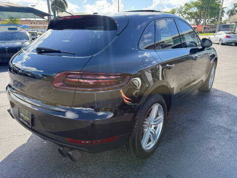 2015 Porsche Macan S