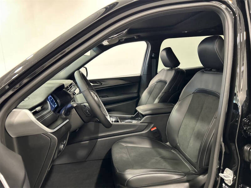 2025 Jeep Grand Cherokee L Altitude X