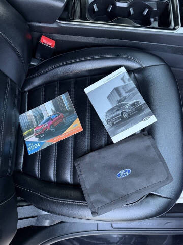 2020 Ford Edge SEL