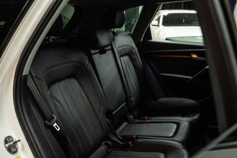 2019 Audi Q5 quattro Premium 45 TFSI