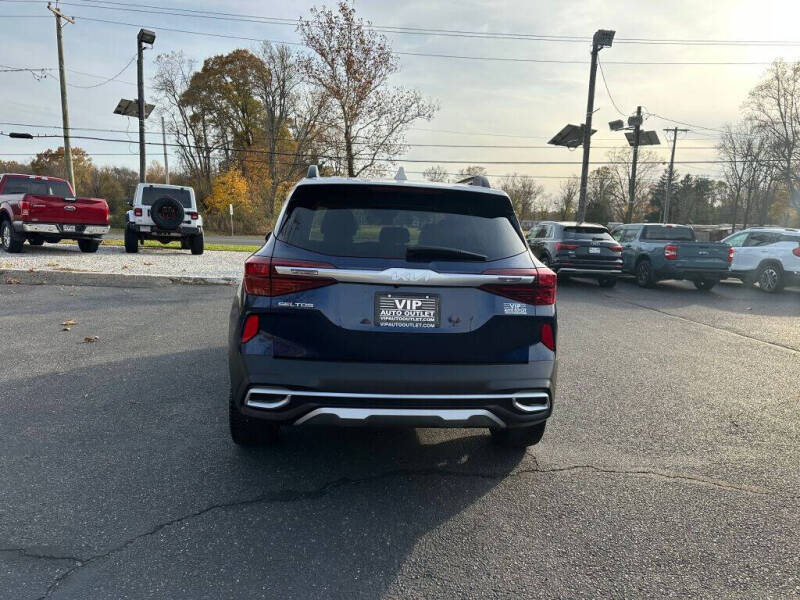 2022 Kia Seltos Nightfall