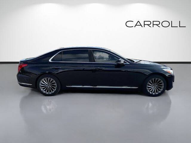 2017 Genesis G90
