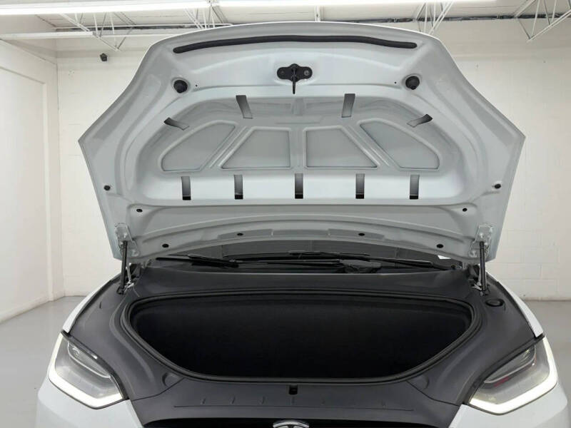 2020 Tesla Model X Long Range Plus