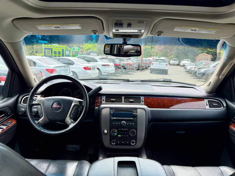 2011 GMC Yukon SLT