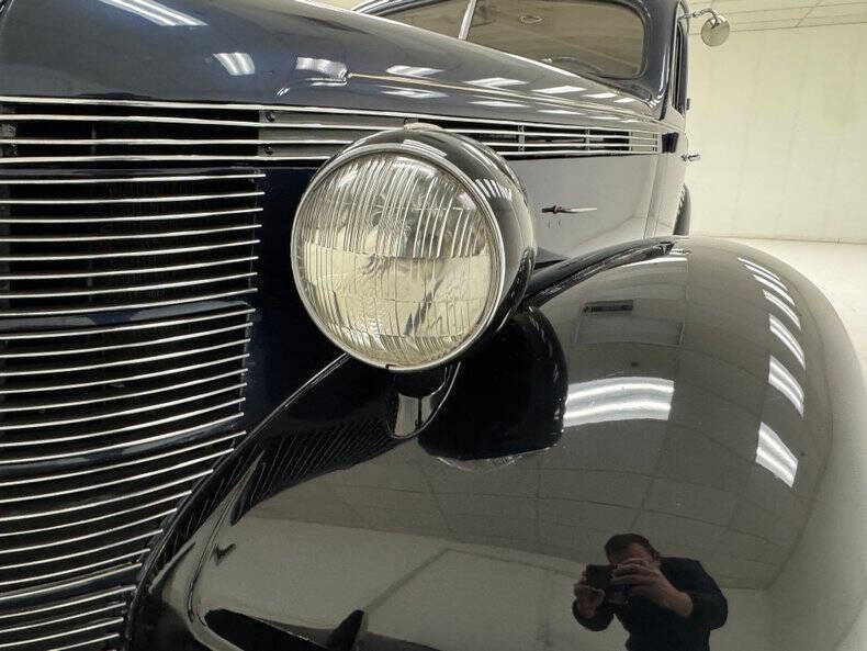 1937 Pontiac Chieftain