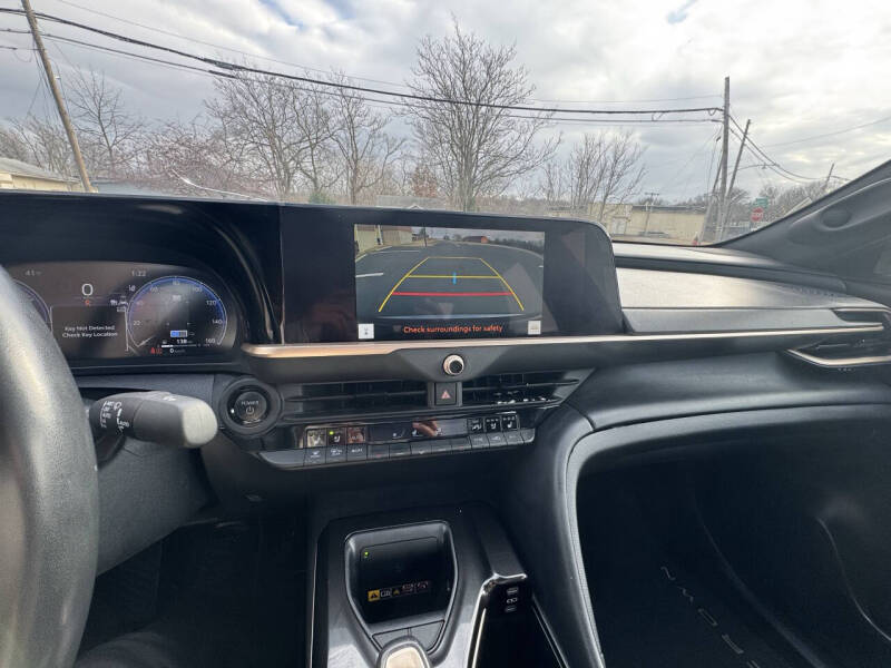 2024 Toyota Crown Limited