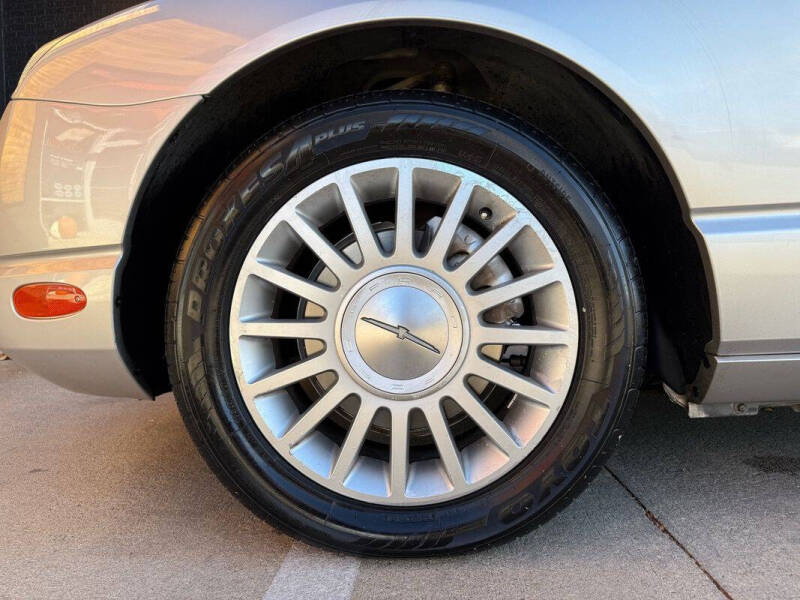 2004 Ford Thunderbird Deluxe