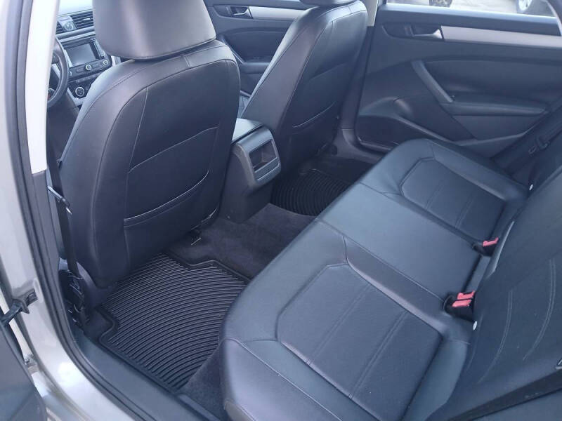 2012 Volkswagen Passat SE