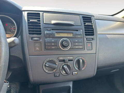2009 Nissan Versa 1.8 S