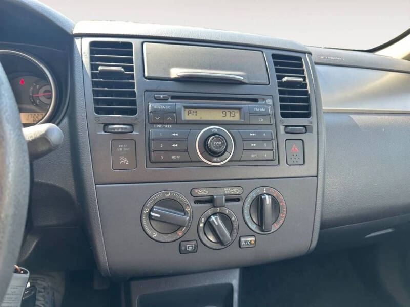 2009 Nissan Versa 1.8 S