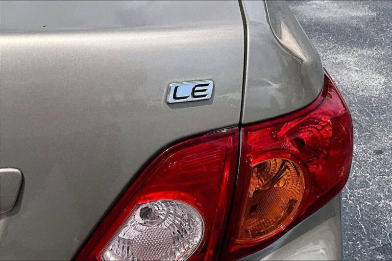 2010 Toyota Corolla LE