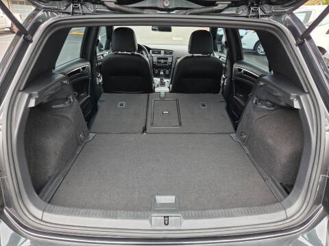 2016 Volkswagen Golf GTI SE