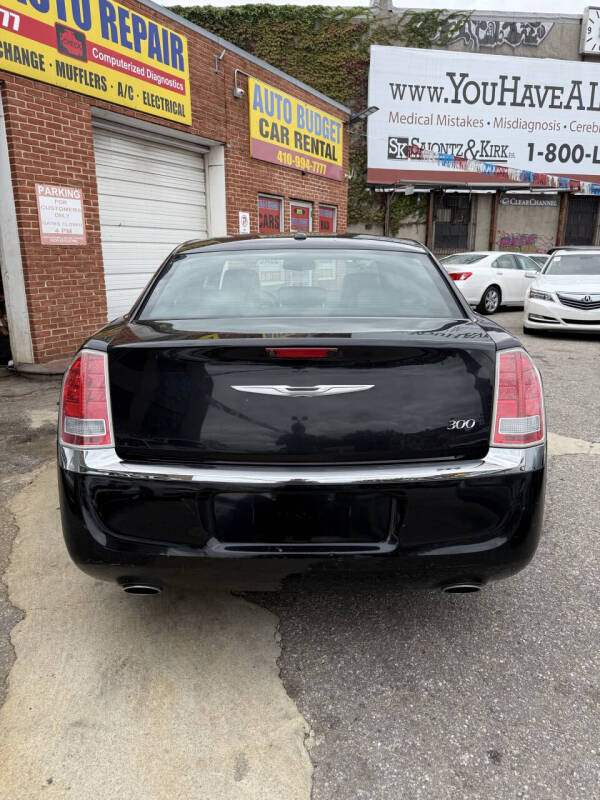 2012 Chrysler 300 Limited