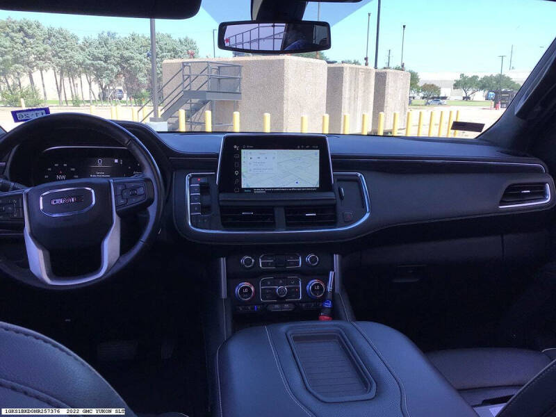 2022 GMC Yukon SLT