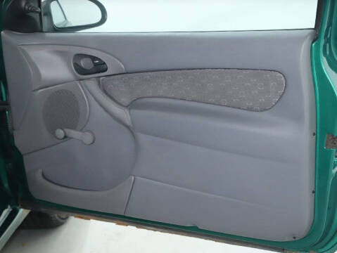 2003 Ford Focus ZX3