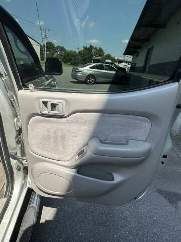 2003 Toyota Tacoma PreRunner V6