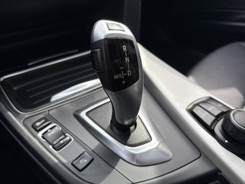 2014 BMW 3 Series 320i