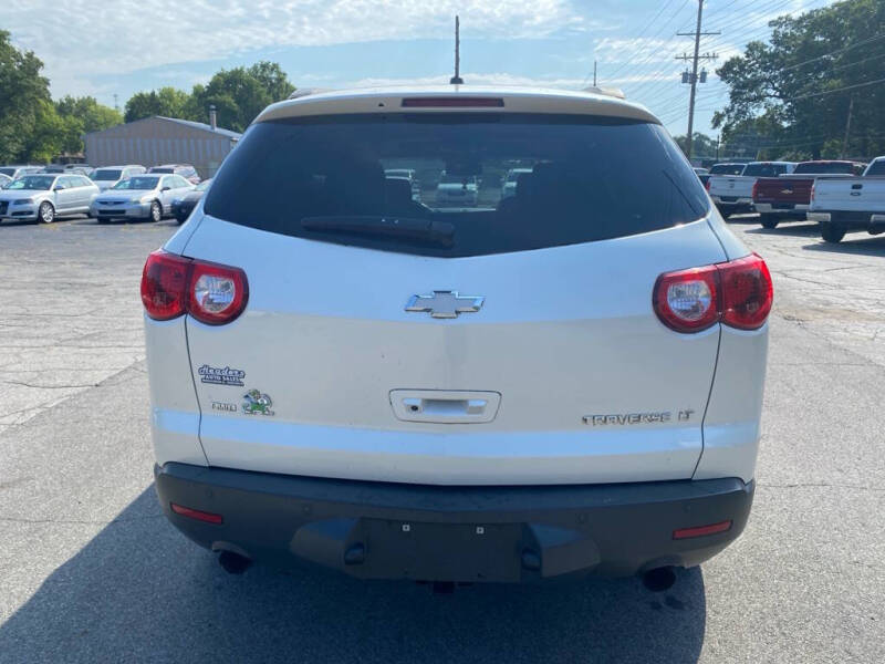 2011 Chevrolet Traverse LT