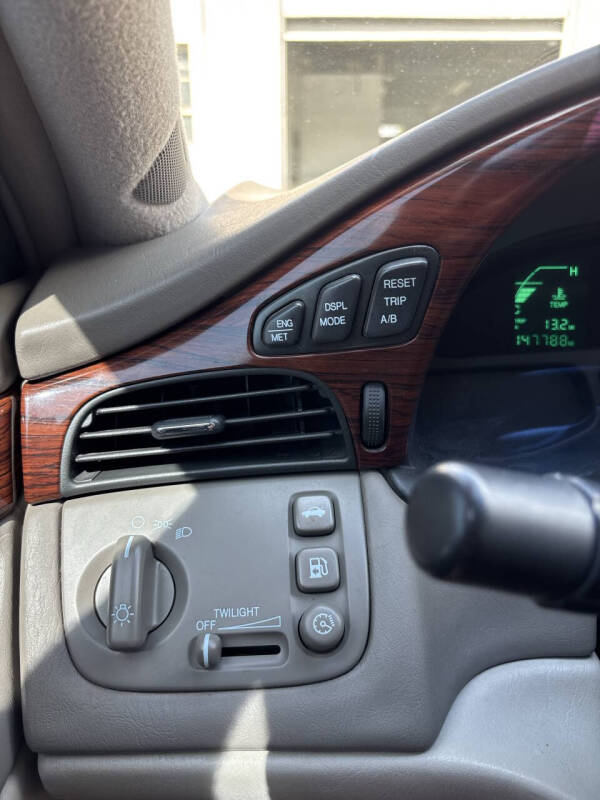 2005 Cadillac DeVille