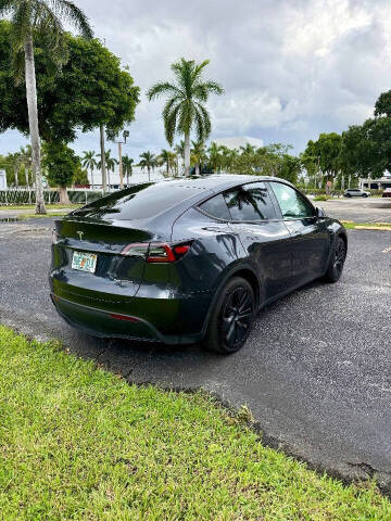 2025 Tesla Model Y Long Range