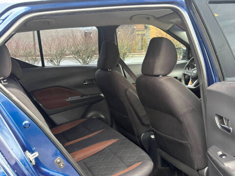 2019 Nissan Kicks SR