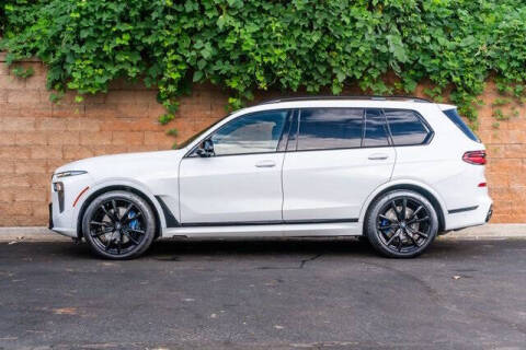 2025 BMW X7 M60i