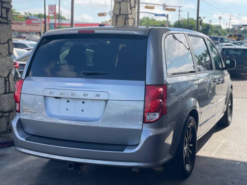 2015 Dodge Grand Caravan SE