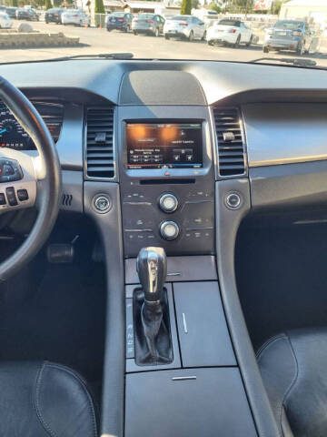 2015 Ford Taurus SEL