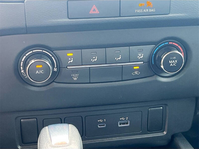 2022 Nissan Frontier SV