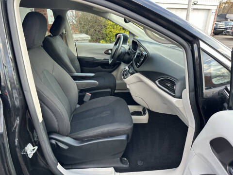 2017 Chrysler Pacifica Touring