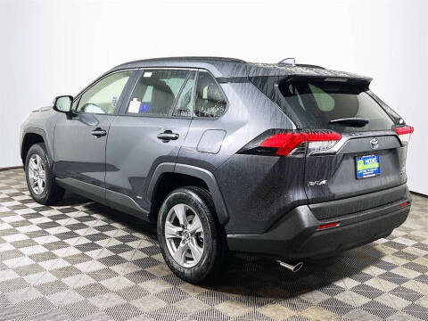 2025 Toyota RAV4 Hybrid XLE