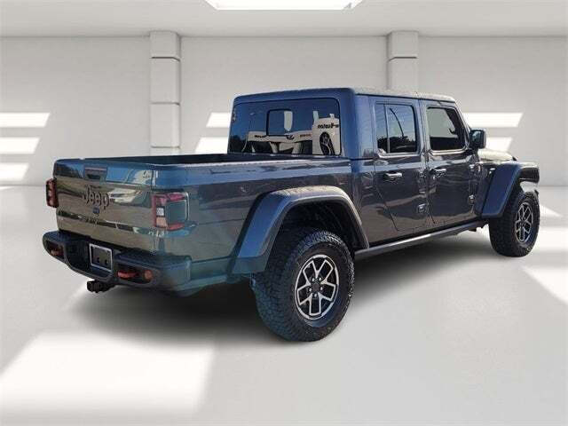 2024 Jeep Gladiator