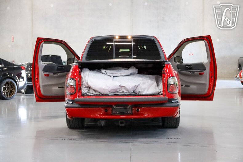 2003 Ford F-150 SVT Lightning