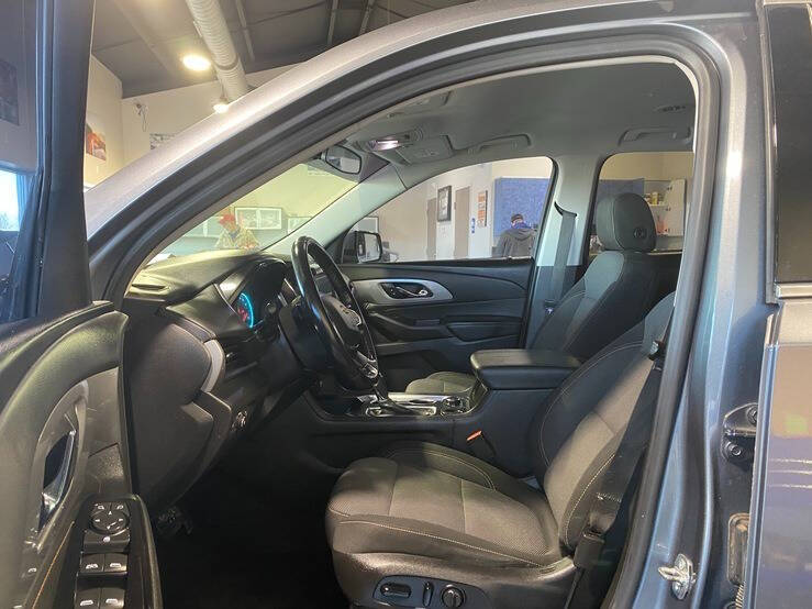 2020 Chevrolet Traverse LT Cloth