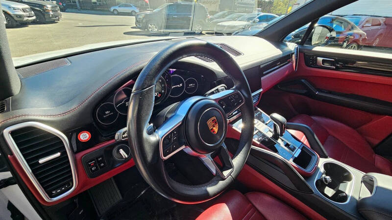 2019 Porsche Cayenne S