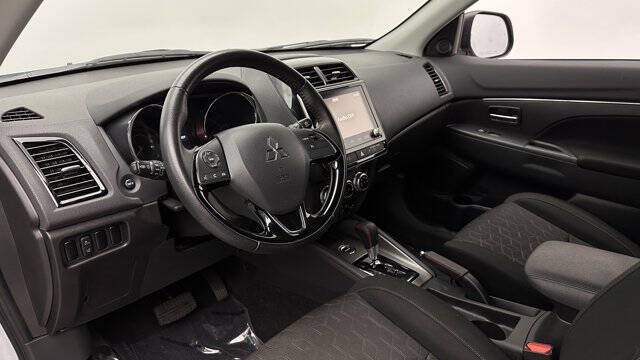 2023 Mitsubishi Outlander Sport LE