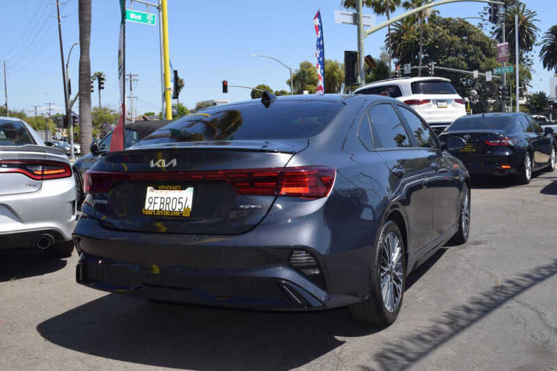 2023 Kia Forte GT-Line