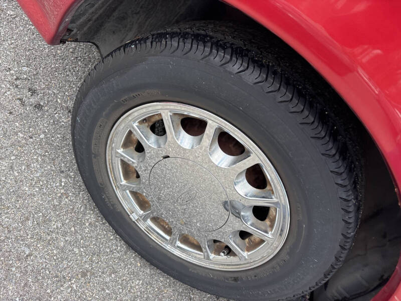 1998 Ford Taurus SE