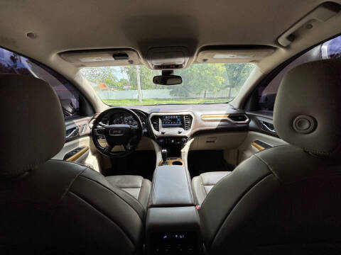 2017 GMC Acadia Denali