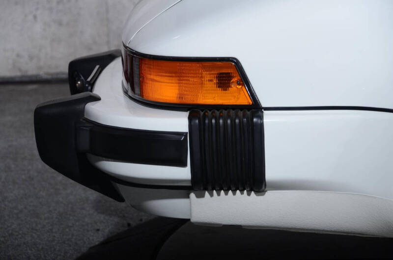 1989 Porsche 911 Carrera Speedster