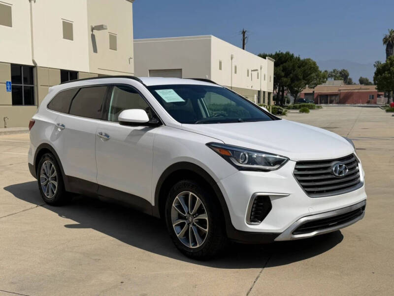 2017 Hyundai Santa Fe SE